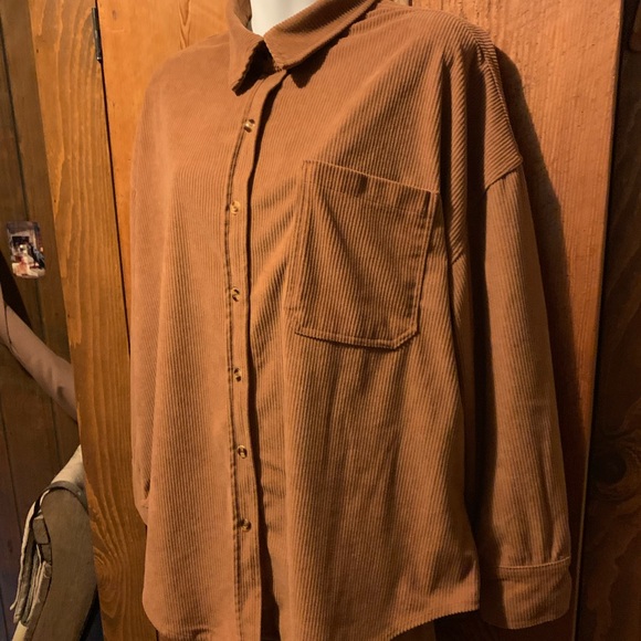 Corduroy Shirt / Jacket /Shacket/ Fall Wear. - Picture 3 of 10